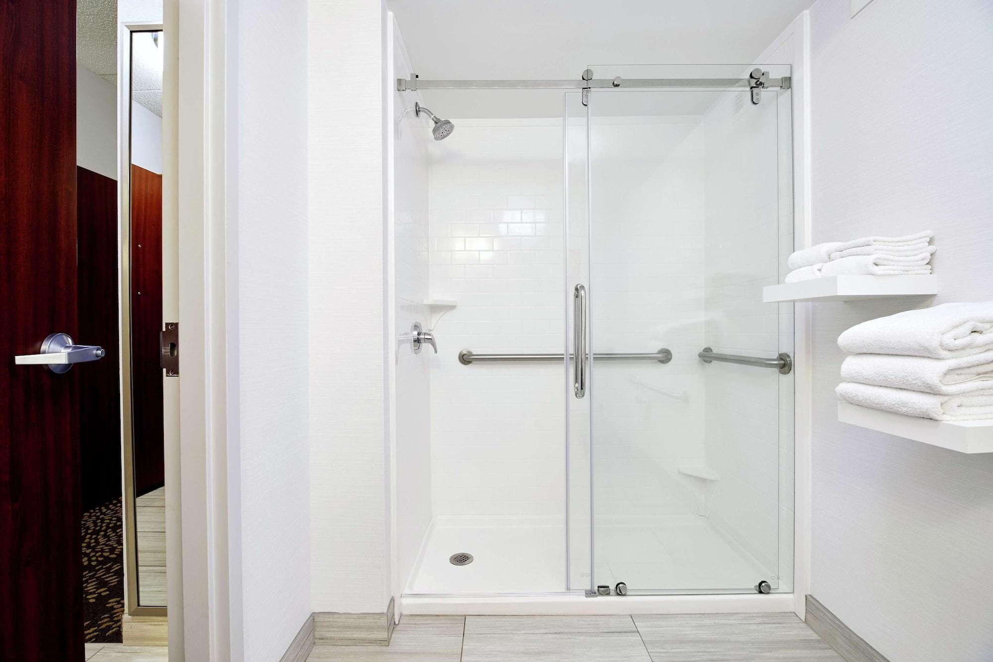 Hilton Garden Columbus/polaris 3*
